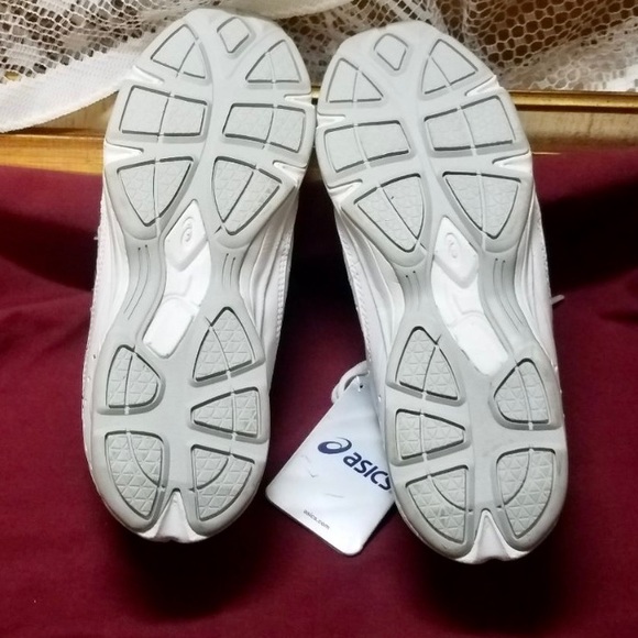 COPY - 💚NWT ASICS ATHLETIC CHEER SHOES💚 - Picture 7 of 10